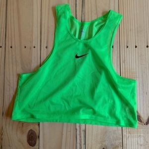 Nike drifit tank